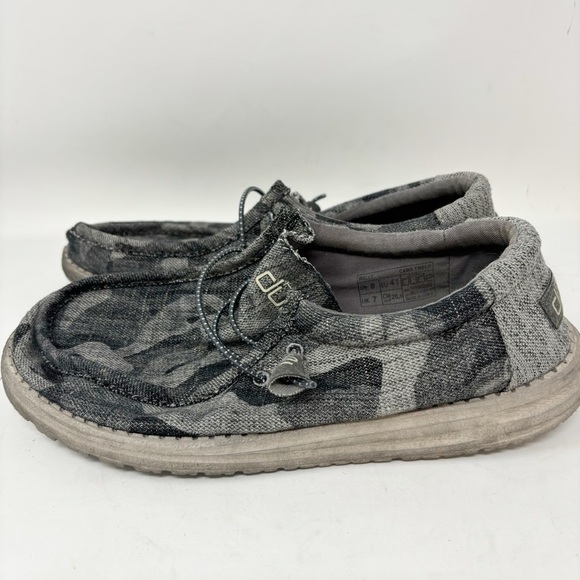 HEY DUDE Men’s Gray WALLY CAMO TWEED Washable Lightweight Chukka Shoes Size 8 - Picture 5 of 9